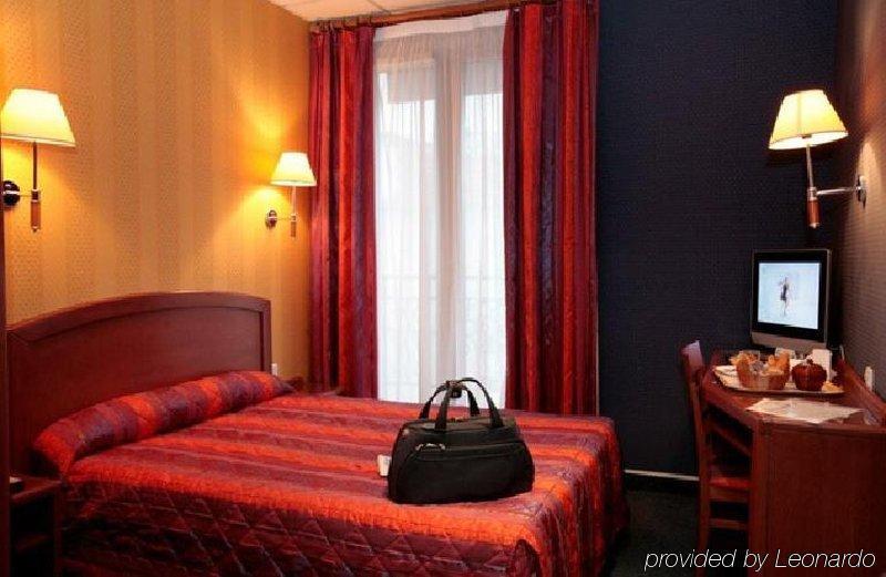 Hotel Charlemagne Neuilly-sur-Seine Szoba fotó